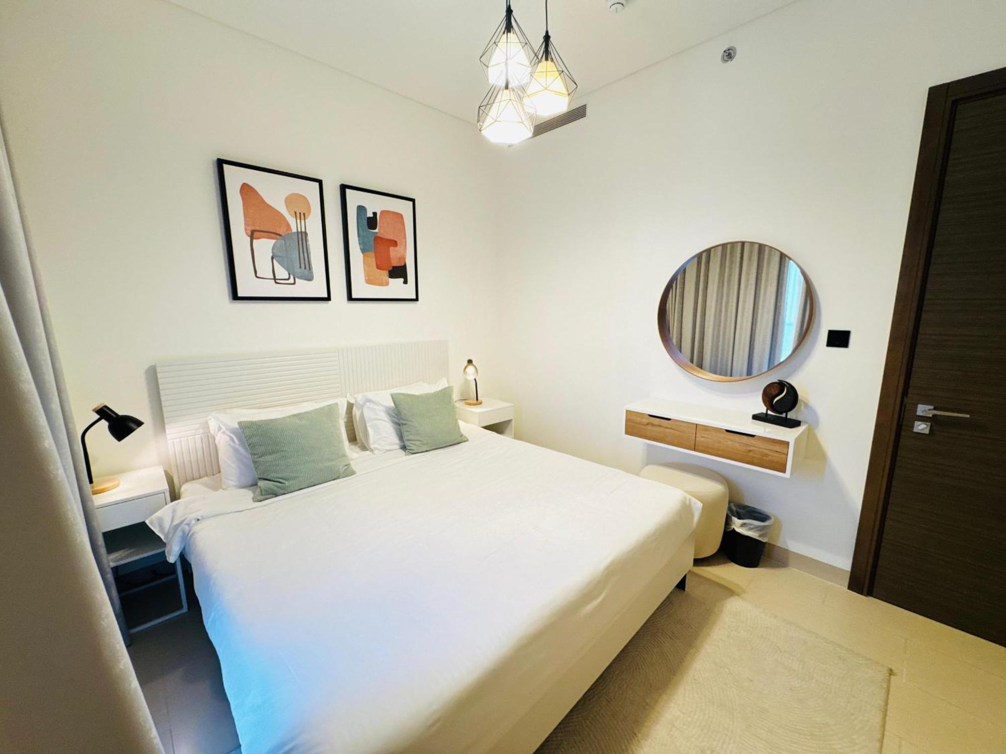 Creek Views 1 Bedroom Mins To Downtown In Sobha Creek Vistas Dubai