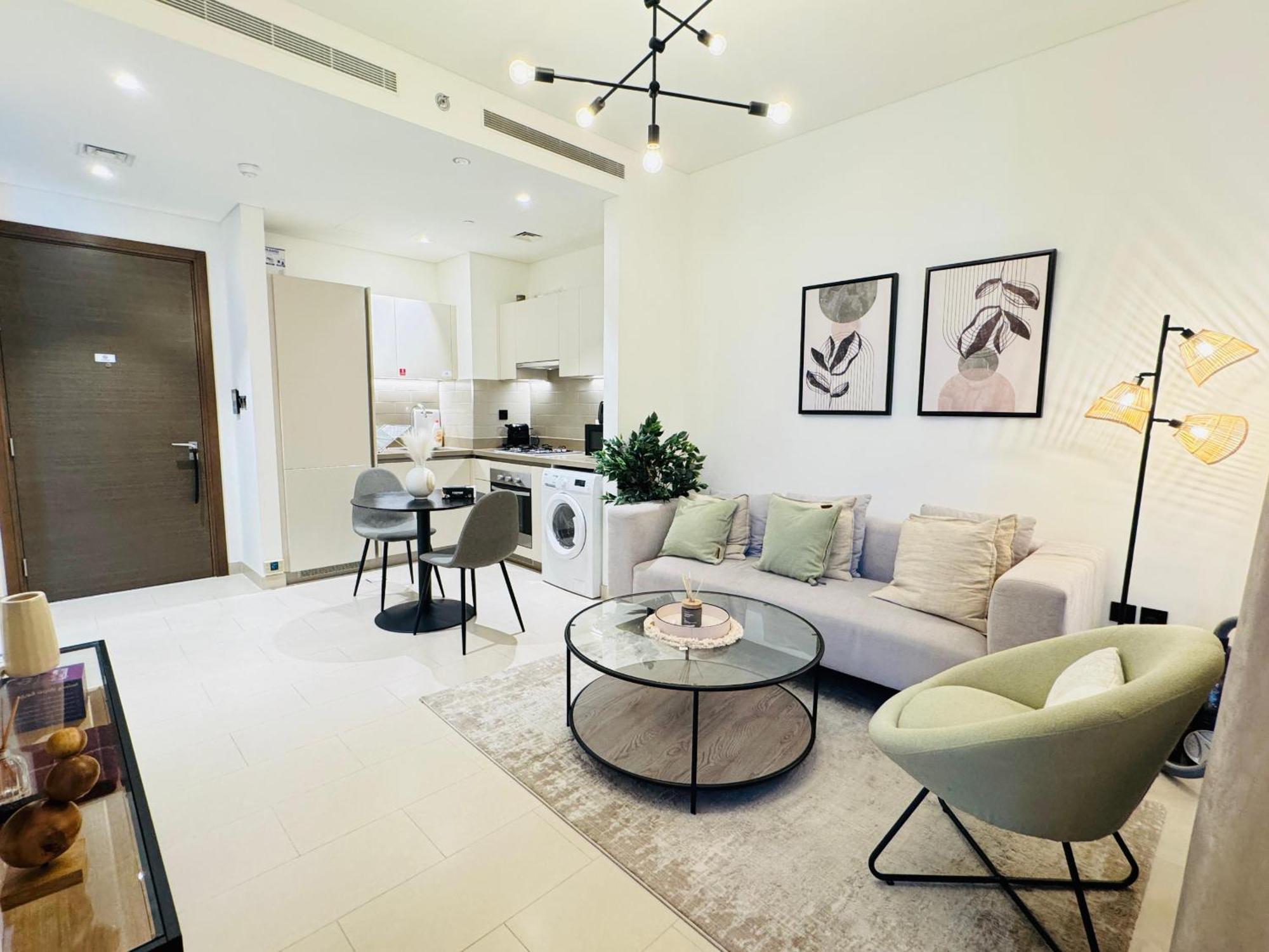 Creek Views 1 Bedroom Mins To Downtown In Sobha Creek Vistas Dubai