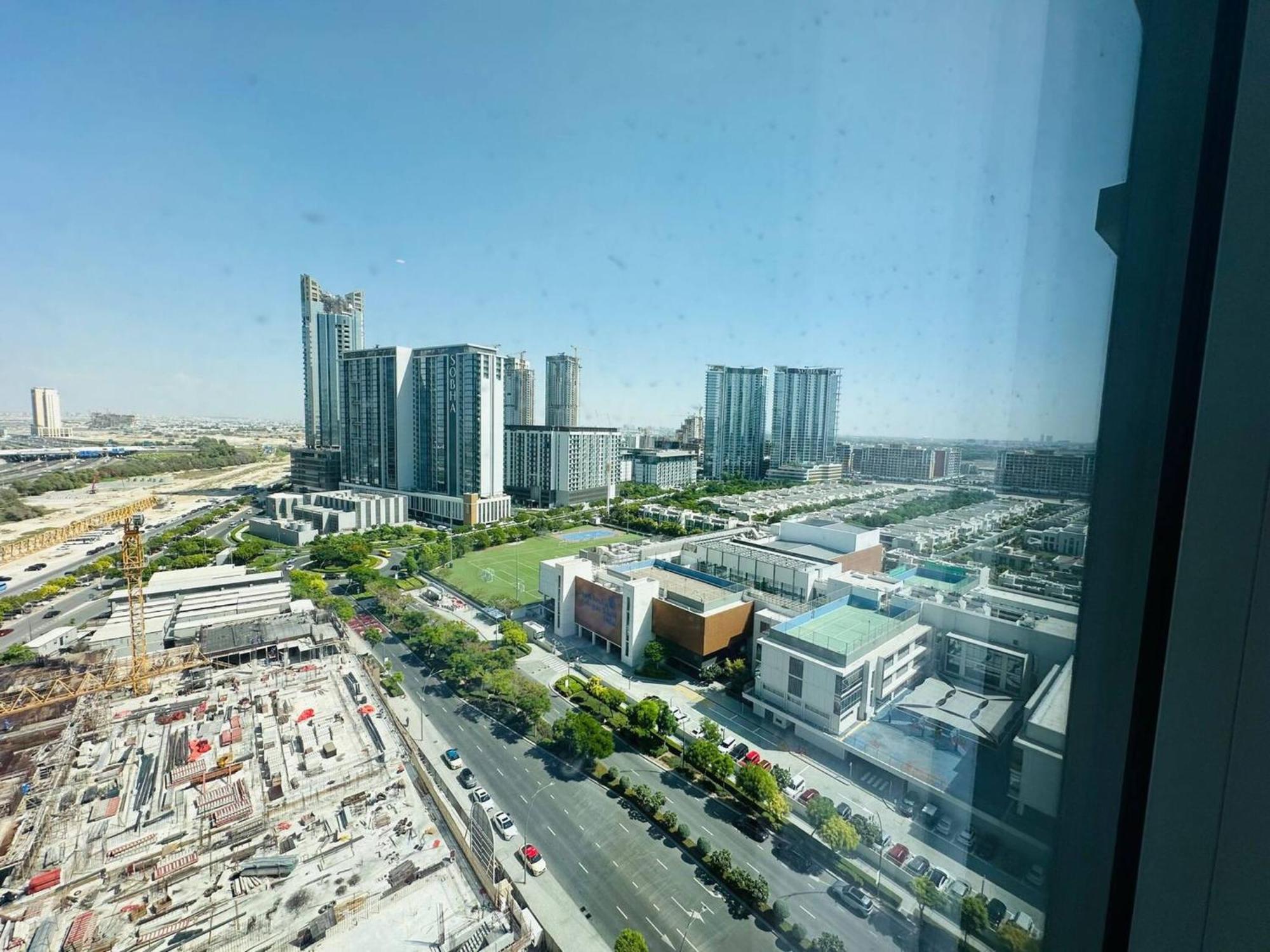 Apartment Creek Views 1 Bedroom Mins To Downtown In Sobha Creek Vistas *