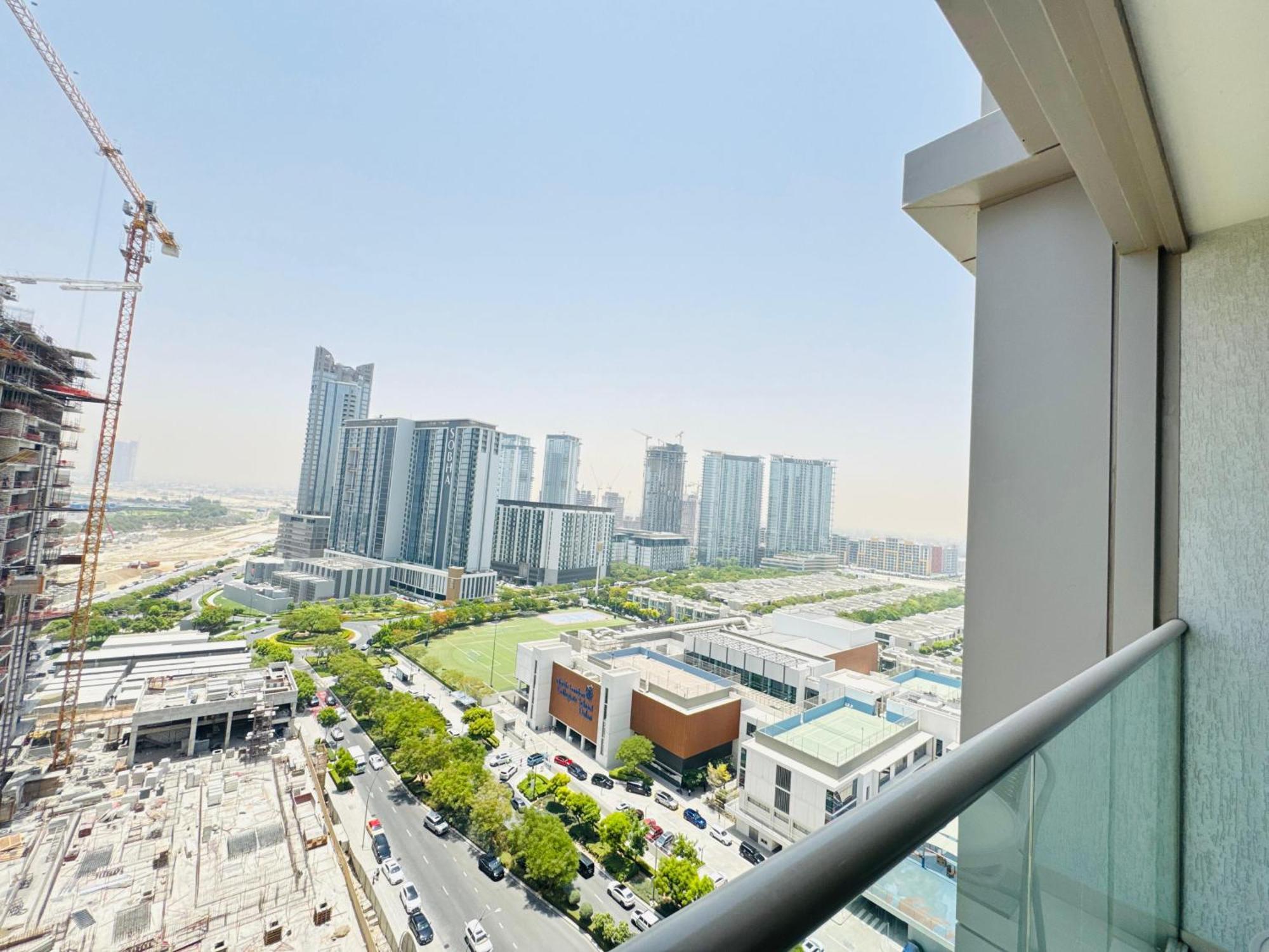 Apartment Creek Views 1 Bedroom Mins To Downtown In Sobha Creek Vistas