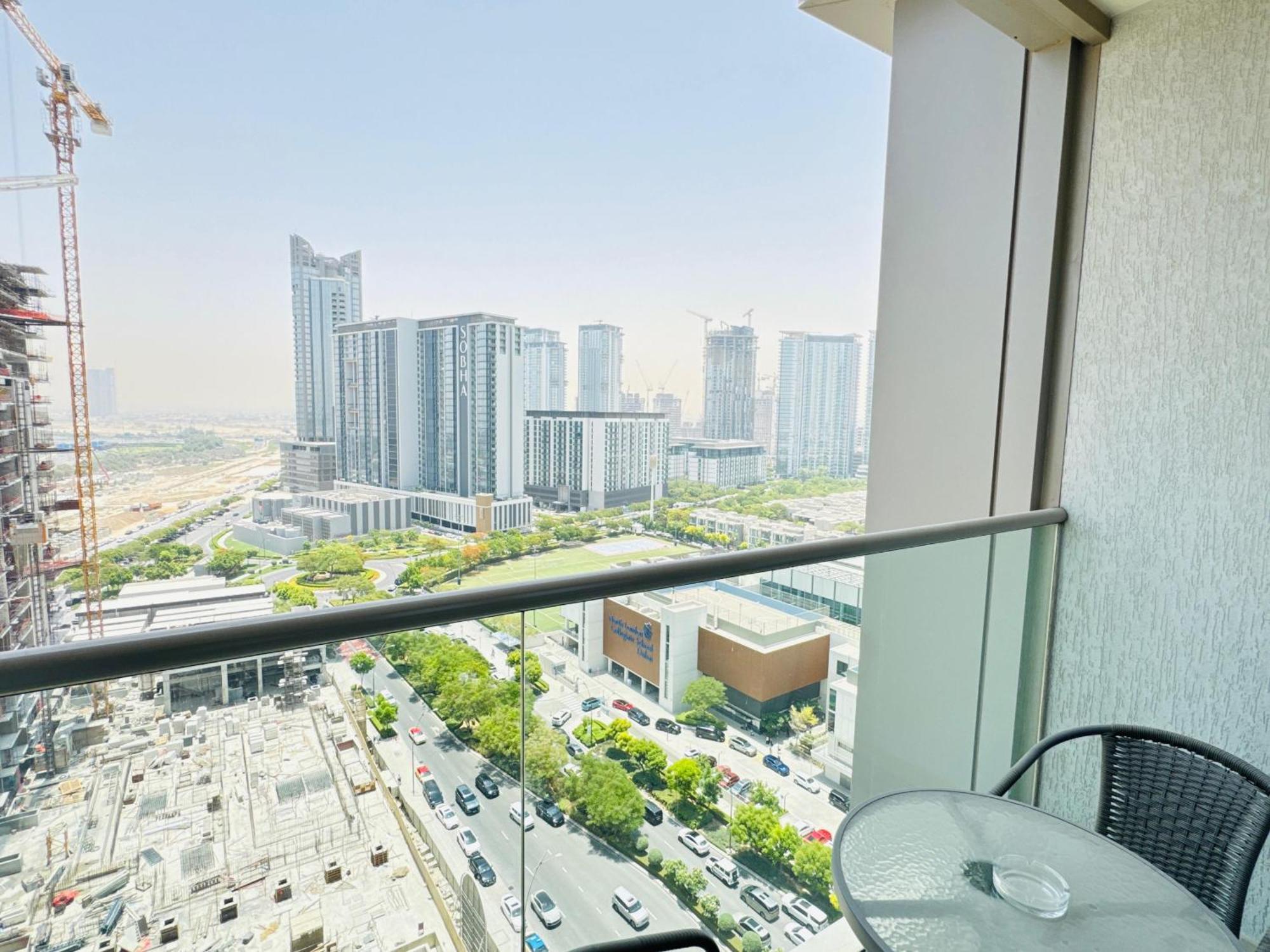 Apartment Creek Views 1 Bedroom Mins To Downtown In Sobha Creek Vistas